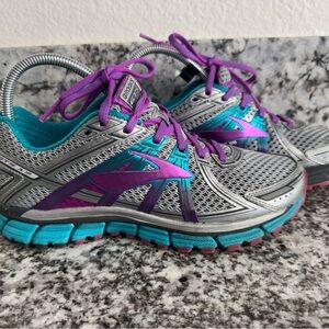 Brooks Adrenaline GTS 17 Women’s Size 9 Running Walking Stability Sneakers